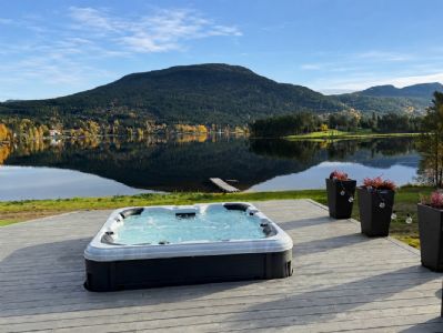 Lakefront Villa Vr�dal, Luxusvilla direkt am Golfpark und modernen Skigebiet | Whirlpool, Sauna & Seeblick